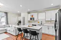16428 60 AVENUE - thumbnail 3