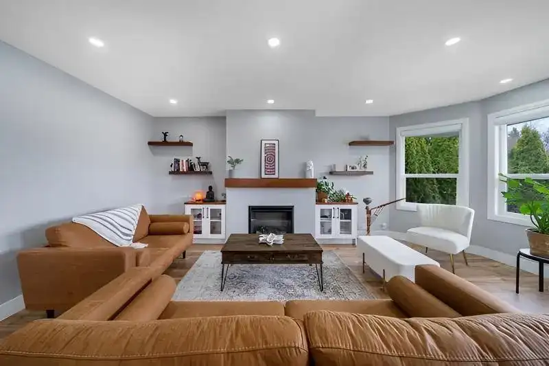 9482 153 STREET - photo 1 of 28
