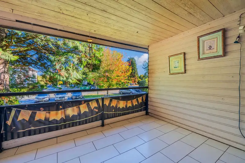 14846 HOLLY PARK LANE - photo 2 of 19