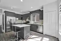 5653 148A STREET - thumbnail 7