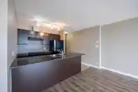 2504 13618 100 AVENUE - thumbnail 7