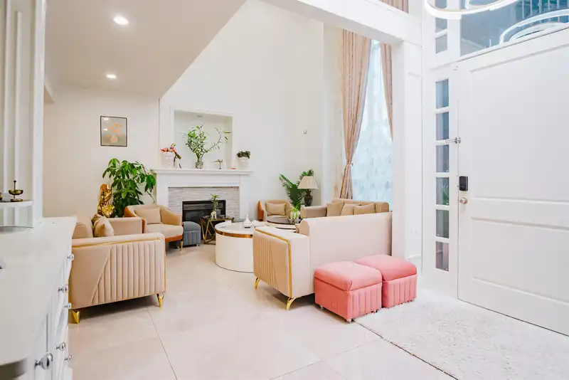 16050 79 AVENUE - photo 4 of 38