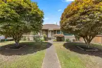 16715 104 AVENUE - thumbnail 3