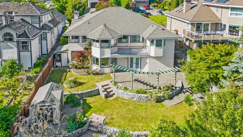 15020 81B AVENUE - photo 1 of 21