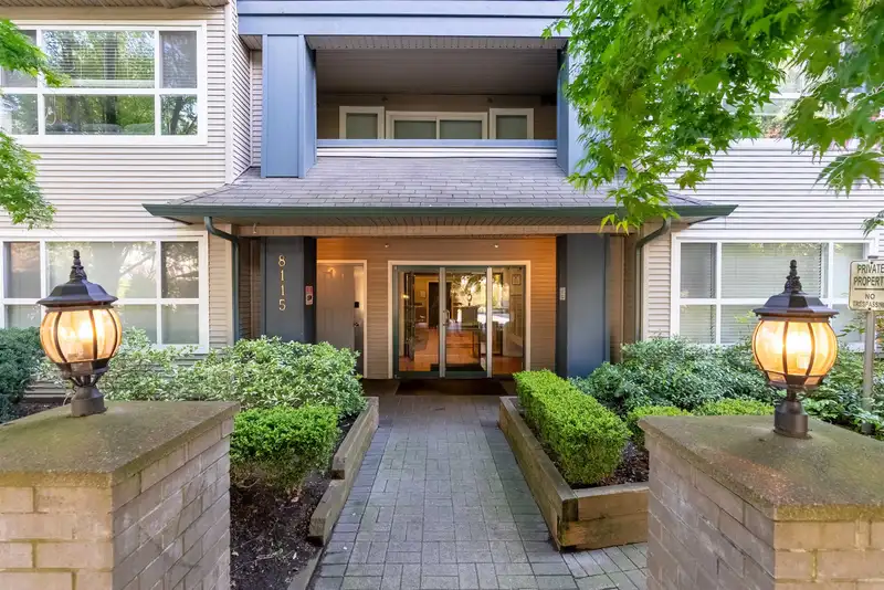 307 8115 121A STREET - photo 2 of 23
