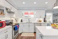 297 13888 70 AVENUE - thumbnail 12
