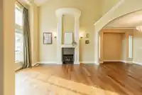 16625 85B AVENUE - thumbnail 2