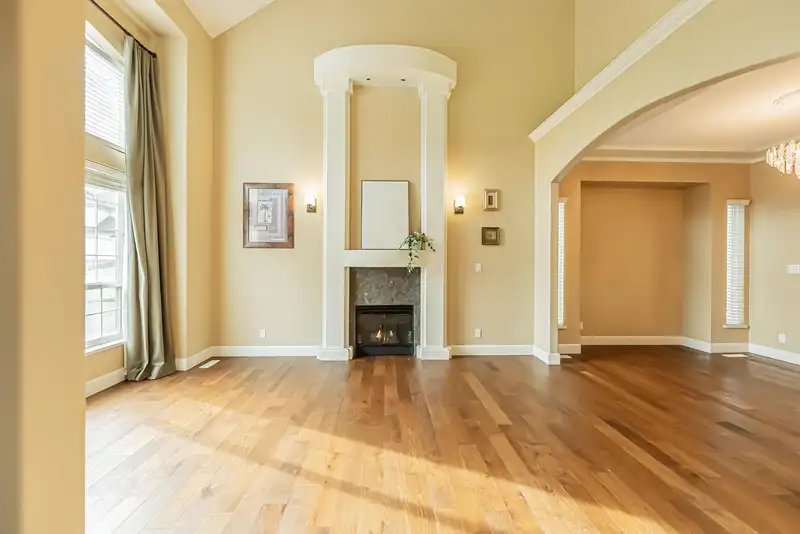16625 85B AVENUE - photo 2 of 40