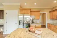 16625 85B AVENUE - thumbnail 12