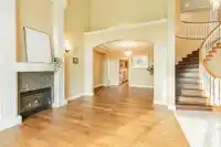 16625 85B AVENUE - thumbnail 3