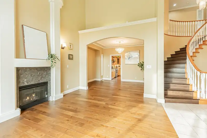 16625 85B AVENUE - photo 3 of 40