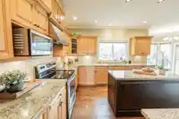 16625 85B AVENUE - thumbnail 9