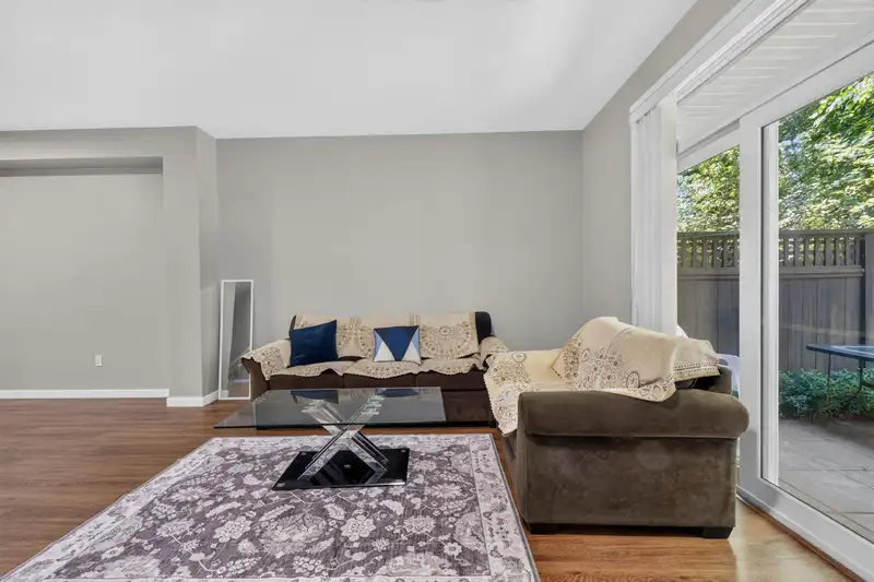 45 6123 138 STREET - photo 4 of 32