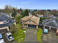 8518 165A STREET - thumbnail 4