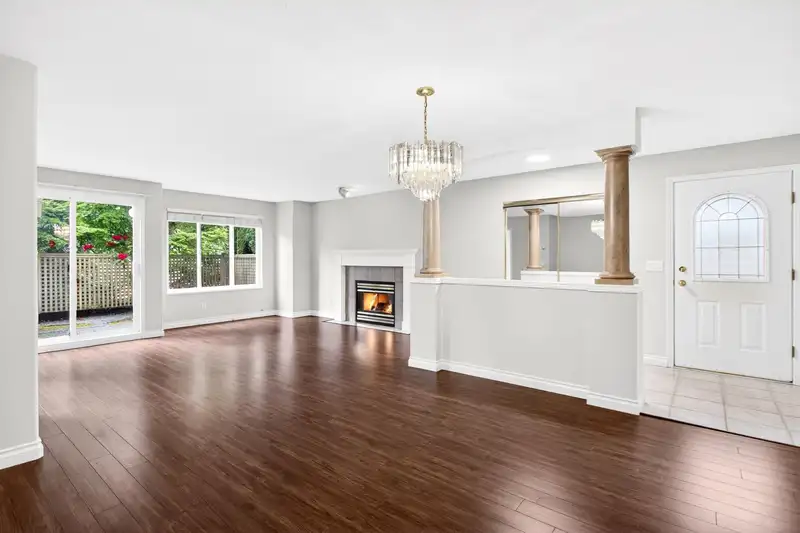 144 13888 70 AVENUE - photo 3 of 40
