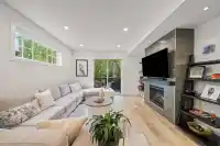 37 7238 189 STREET - thumbnail 1