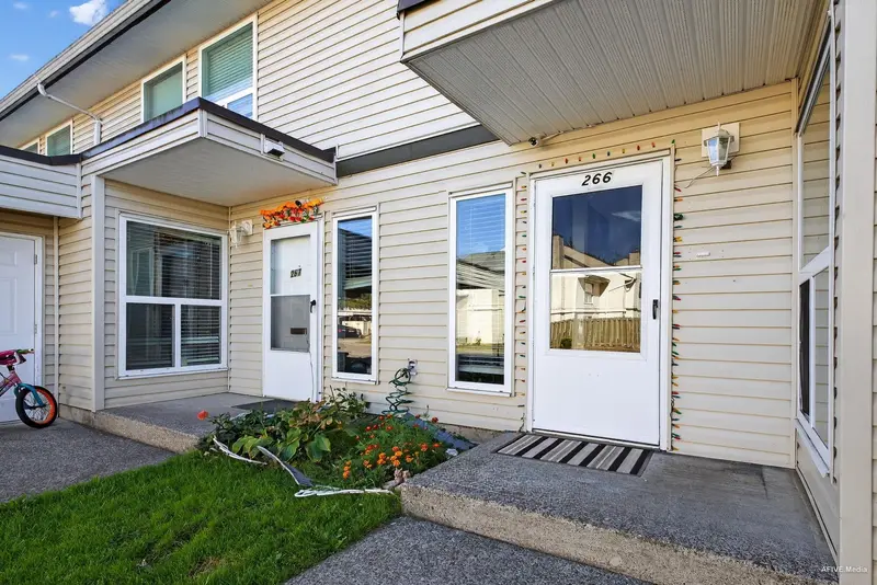 266 32550 MACLURE ROAD - photo 3 of 24