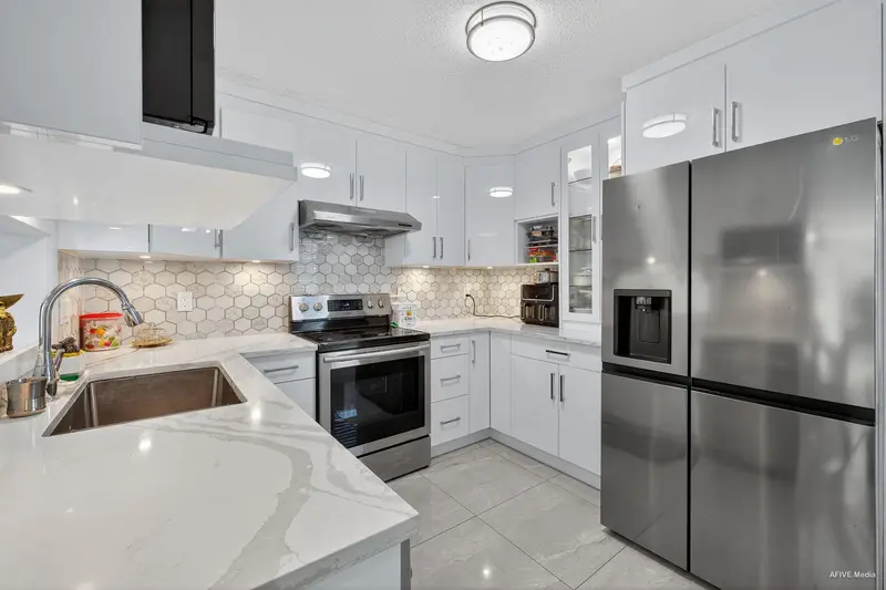 266 32550 MACLURE ROAD - photo 4 of 24