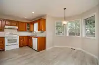 6118 175A STREET - thumbnail 16