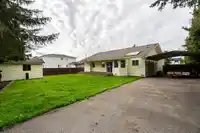 6118 175A STREET - thumbnail 37