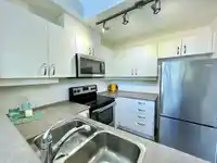 434 10838 CITY PARKWAY - thumbnail 9