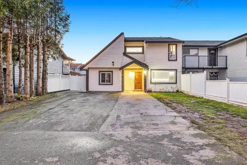 7295 130A STREET - photo 1 of 32