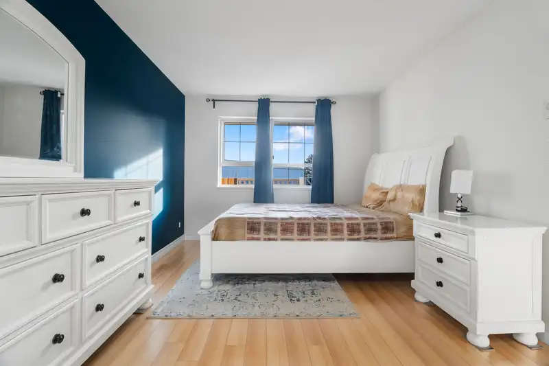 318 15268 105 AVENUE - photo 4 of 26