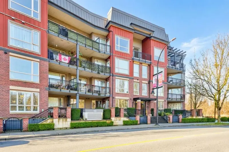 407 2628 MAPLE STREET - photo 3 of 25