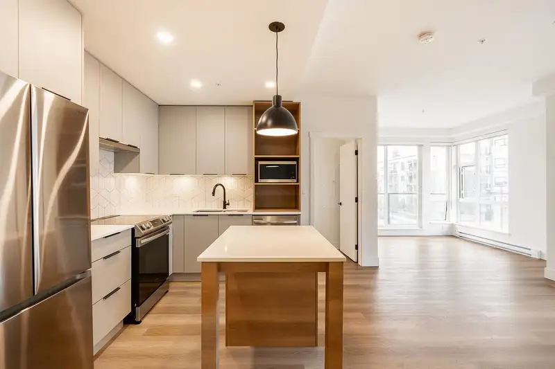 304 10778 138 STREET - photo 1 of 30