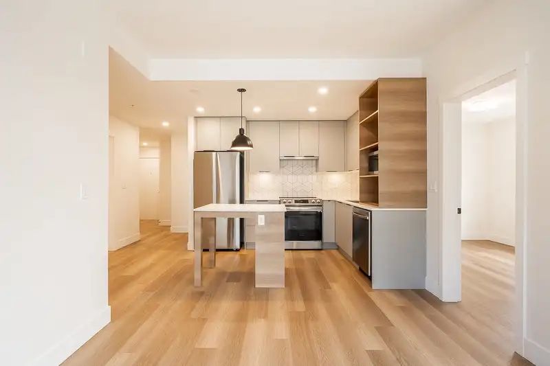 304 10778 138 STREET - photo 4 of 30