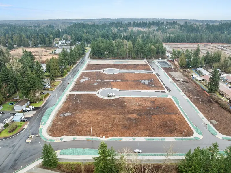 3573 204A STREET - photo 2 of 17