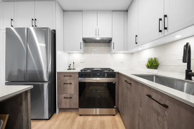 201 27218 ALDERGROVE TOWN CENTRE DRIVE - photo 1 of 24