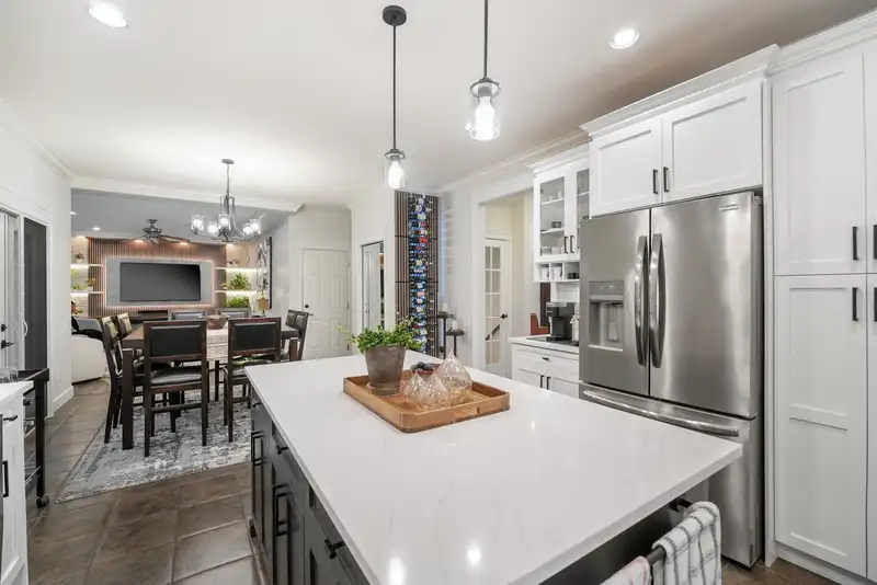 6580 187 STREET - photo 3 of 34