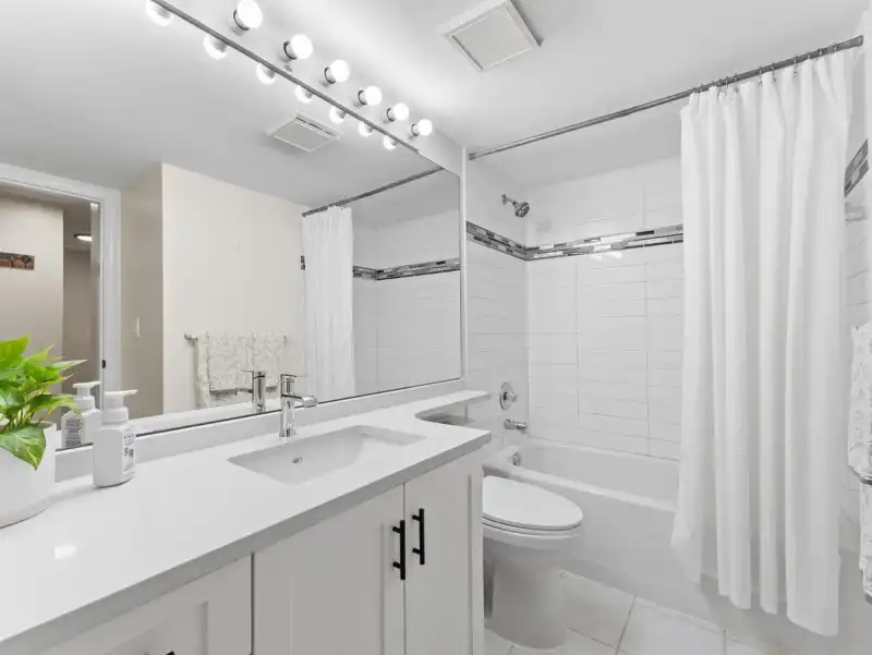 110 14885 100 AVENUE - photo 4 of 23