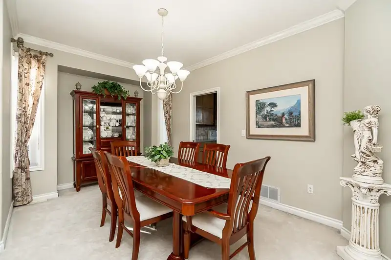 14569 75A AVENUE - photo 4 of 25