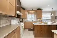 14569 75A AVENUE - thumbnail 9