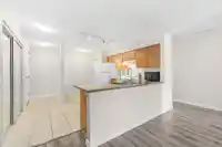 301 10088 148 STREET - thumbnail 7