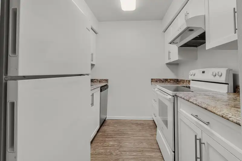 213 17661 58A AVENUE - photo 4 of 17