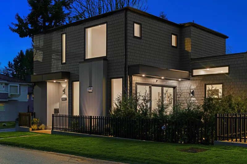 3660 FLEMING STREET - photo 1 of 25