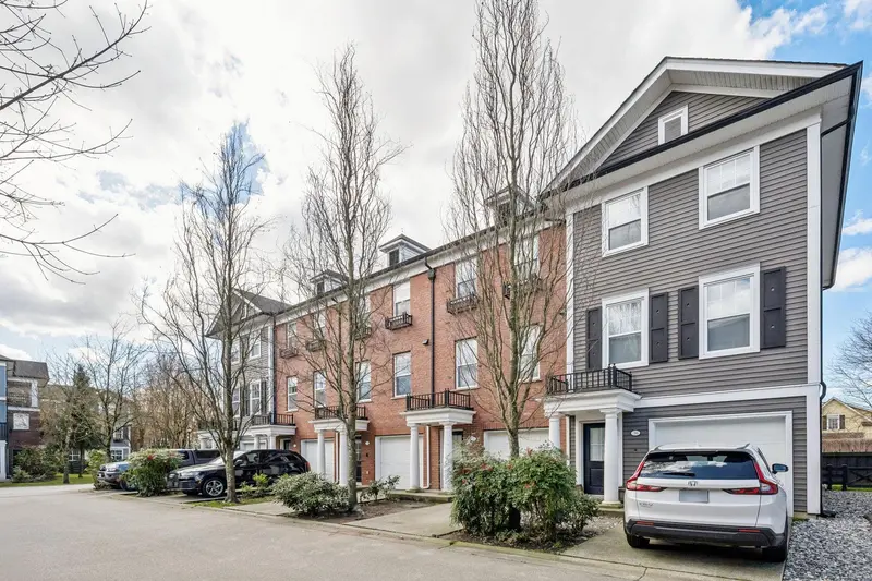 38 19572 FRASER WAY - photo 3 of 25