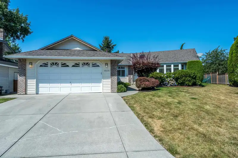 15475 KILMORE COURT - photo 2 of 39
