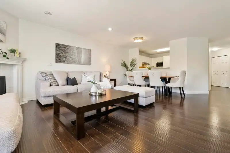 401 13680 84 AVENUE - photo 3 of 32