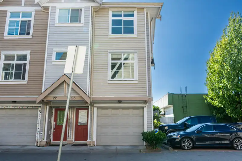 23 9405 121 STREET - photo 2 of 20