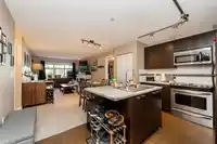 201 6500 194 STREET - thumbnail 9
