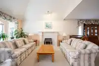 16156 94A AVENUE - thumbnail 2