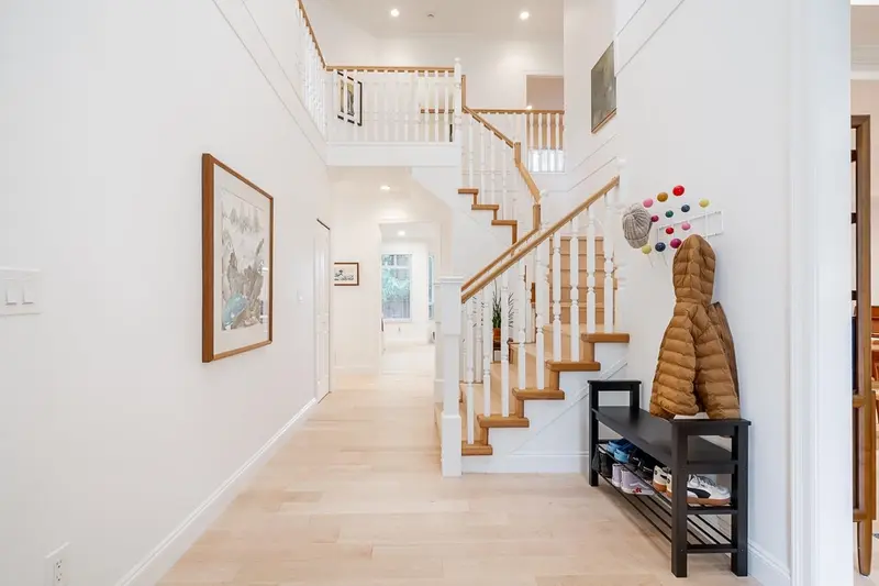 2440 124B STREET - photo 3 of 25