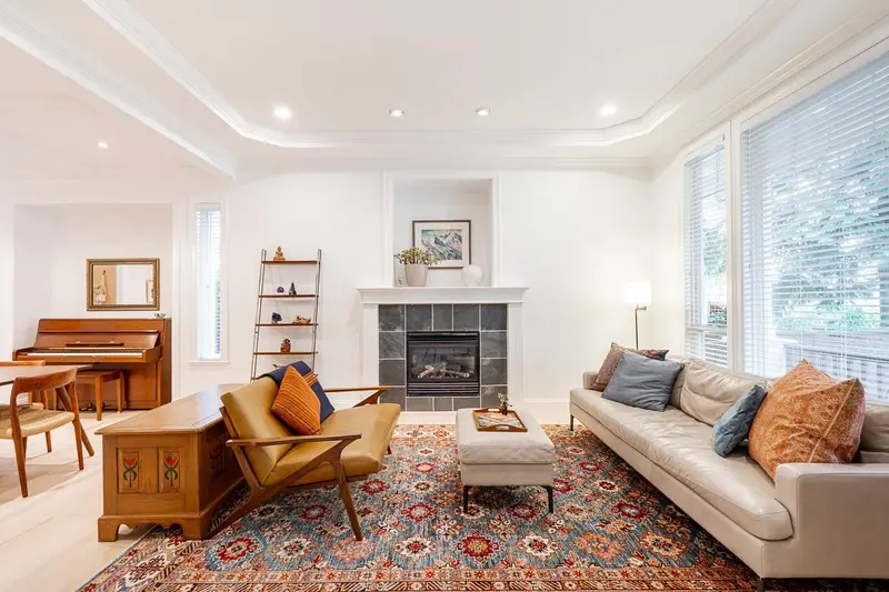 2440 124B STREET - photo 4 of 25