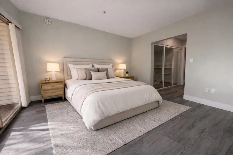 206 1955 SUFFOLK AVENUE - photo 4 of 17