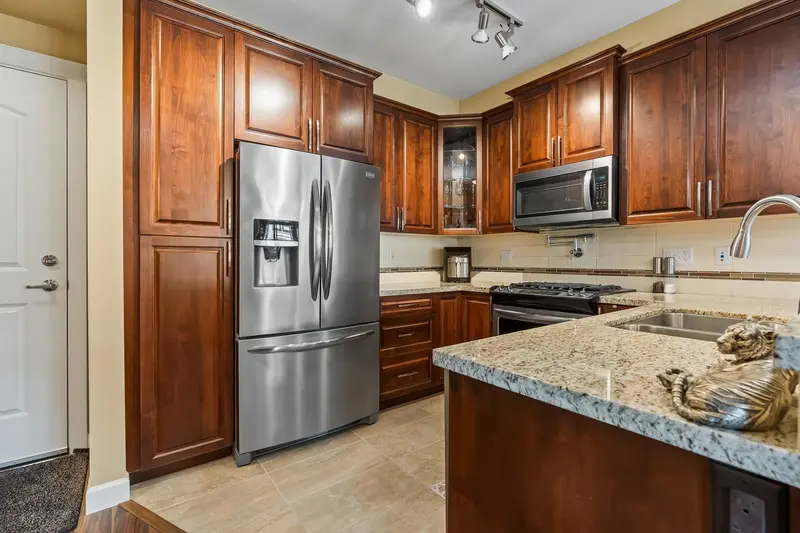 412 2860 TRETHEWEY STREET - photo 2 of 23