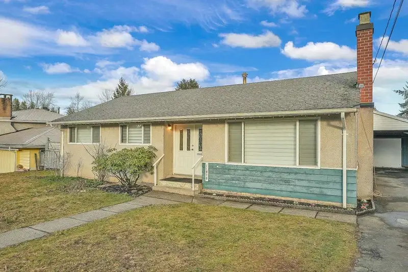 11070 WREN CRESCENT - photo 4 of 29